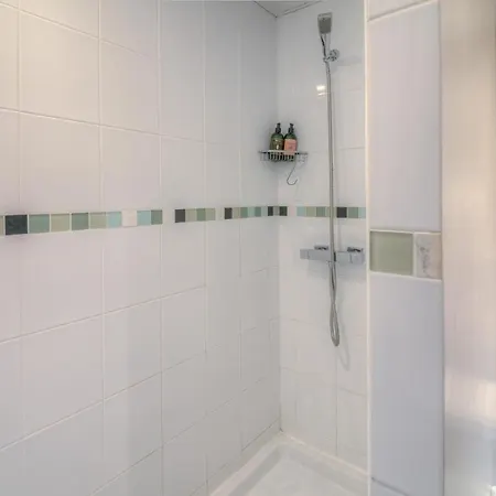 Apartment Sleeps 4 Chamonix